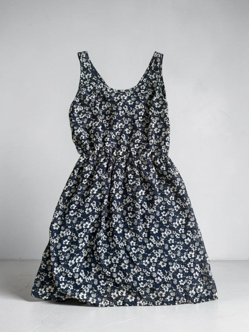 H&M Navy Blue Floral Cut Out Sun Dress Size US 8